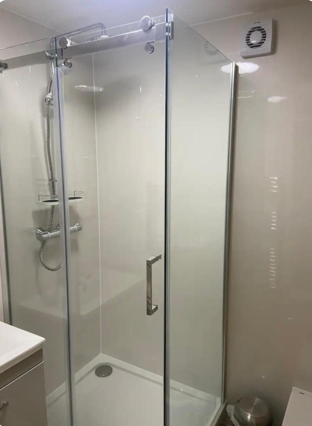 One Bedroom Ground Floor Flat Central Chichester Buitenkant foto