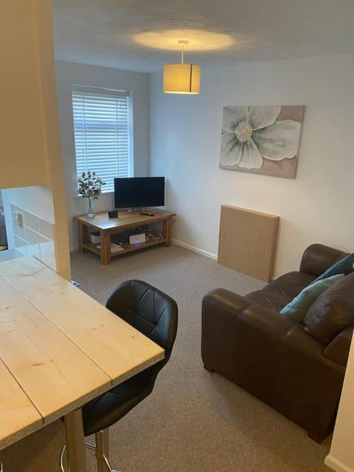 One Bedroom Ground Floor Flat Central Chichester Buitenkant foto
